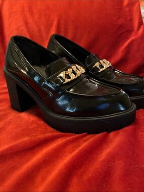 Steve Madden Black Patent Chain-Trim Block Heel Loafers